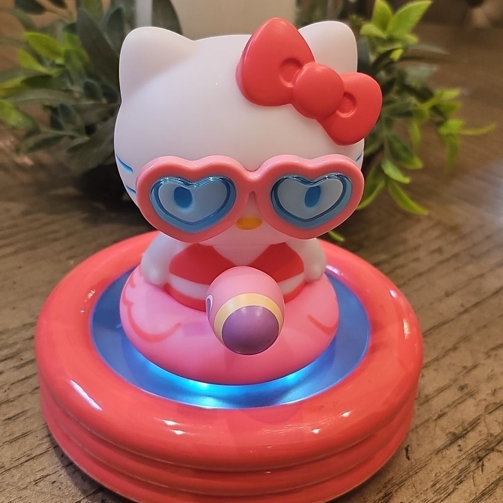 Hello Kitty Night Light